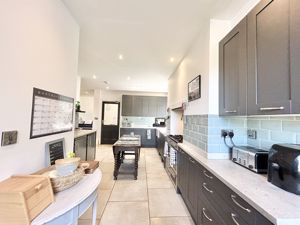 Photo 11- click for photo gallery